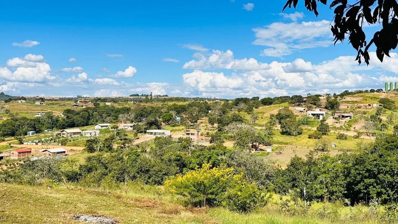 Lote vista espetacular  4km de estrada de chão somente! - Foto 3
