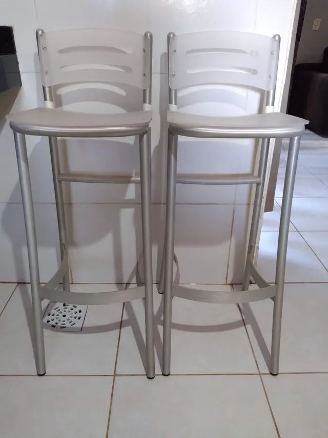 Duas lindas Banquetas novas  - Foto 4