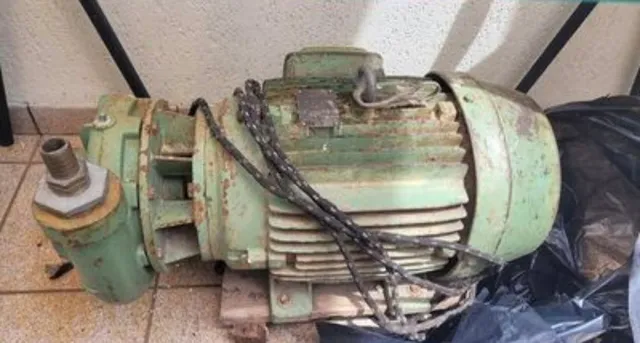 Bomba de Água 20 cv WEG.