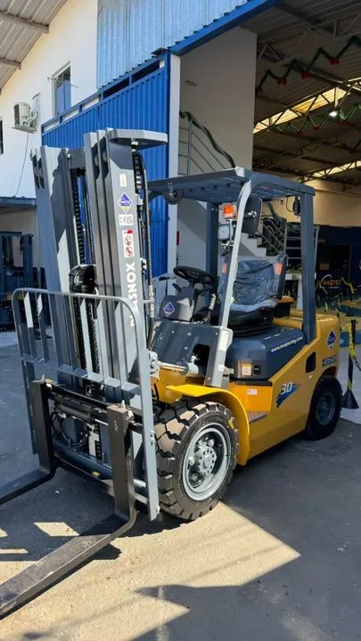 Empilhadeira Plasnox| Nova| 2.500kg| Diesel | Torre 3mts - Foto 3