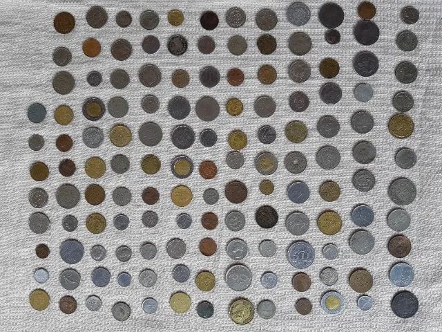 Lote com 280 moedas Nacionais e Internacionais  - Foto 4