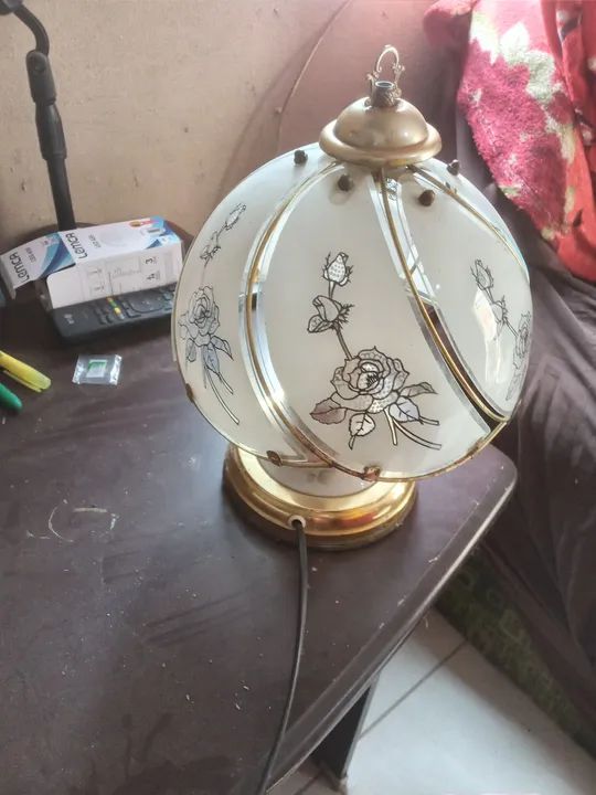 Lustre de Cristal com Design antigoloral