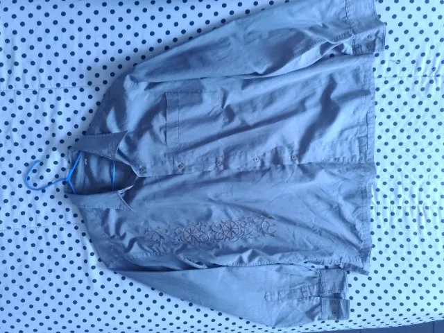 Camisa social masculino nova em perfeitas condições.