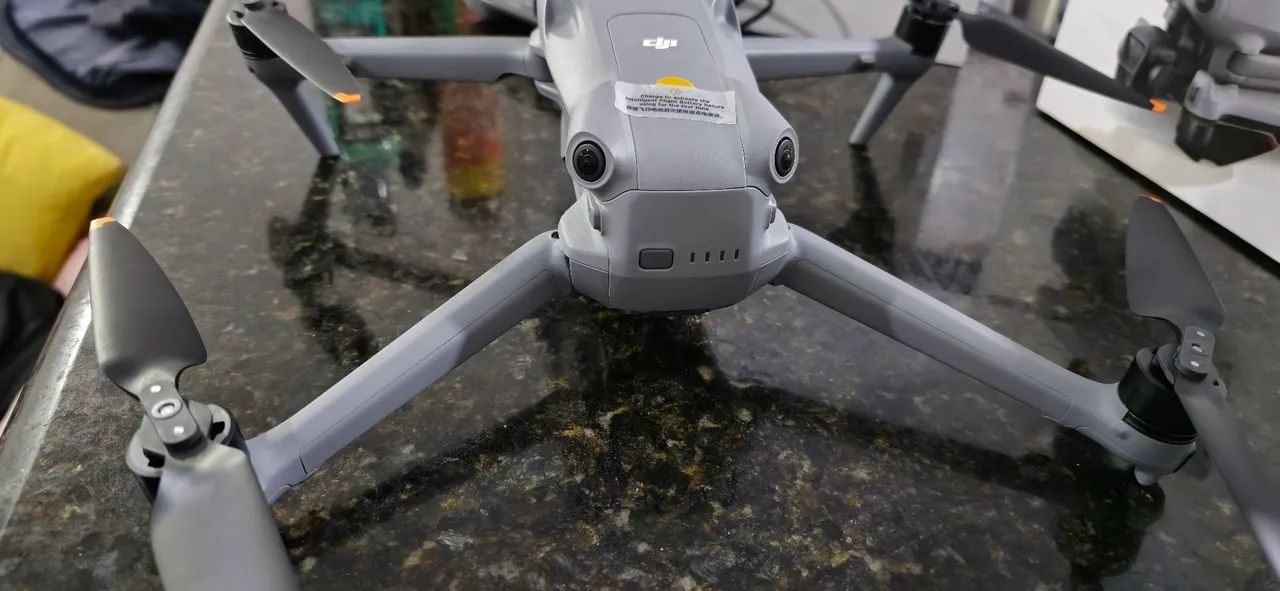Drone DJI Air 3 - 4 voos apenas Zerado!!! - Foto 4