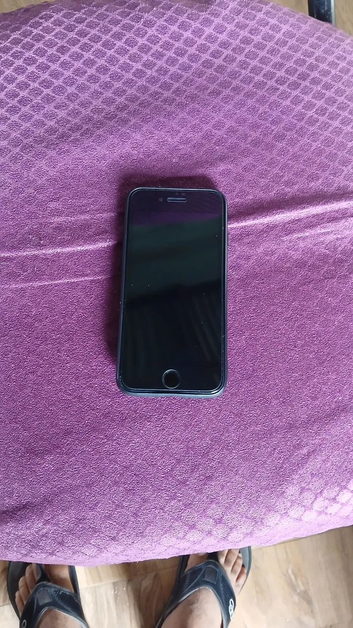 IPhone 7 normal (leia a descrição)