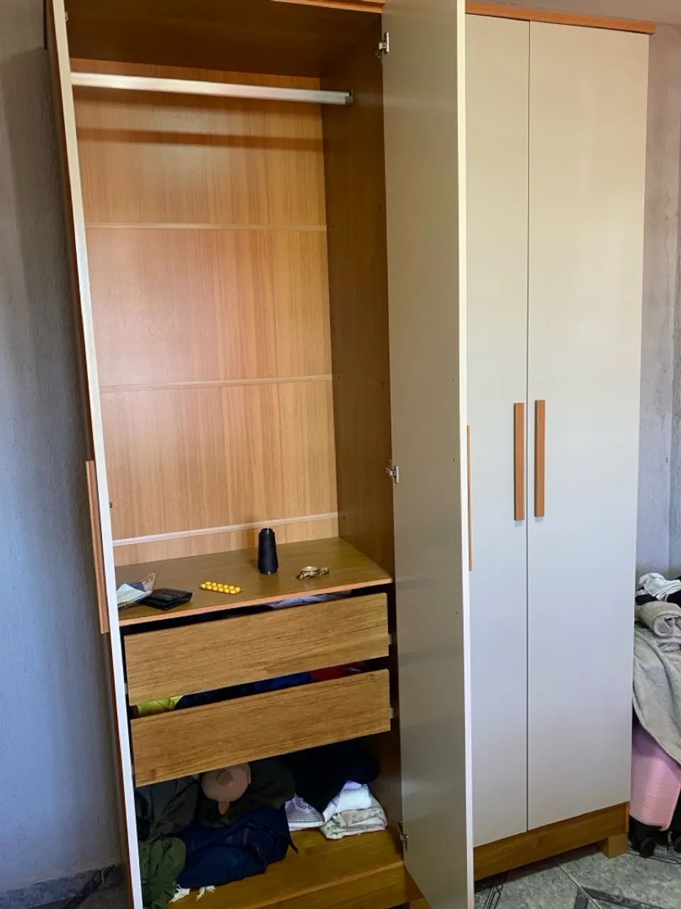 Guarda-Roupas 2 Portas com 2 Gavetas