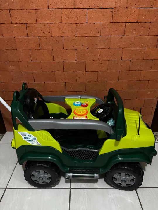 Carro de passeio para Criança Jeep