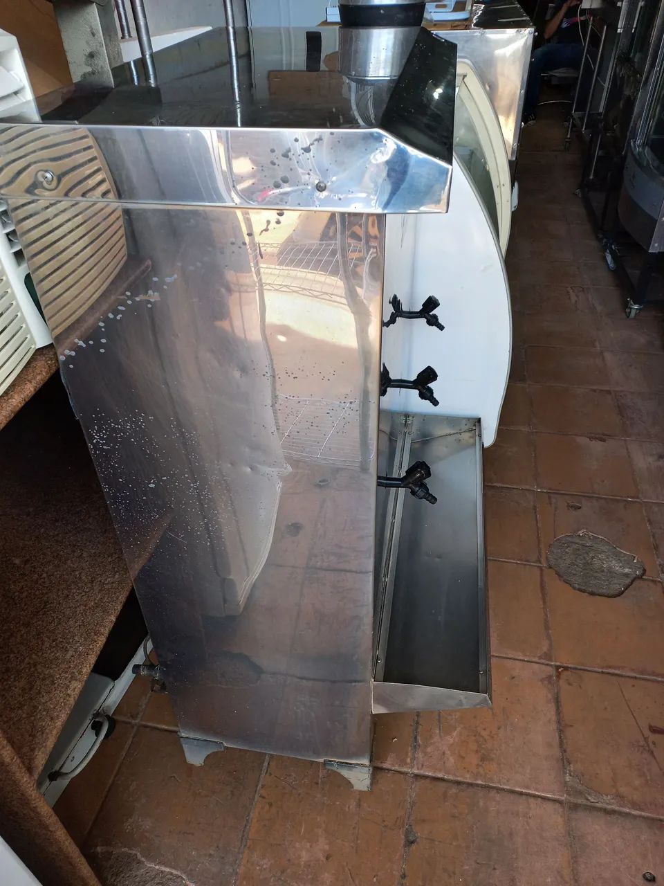 Bebedouro industrial inox 100 litros  - Foto 3