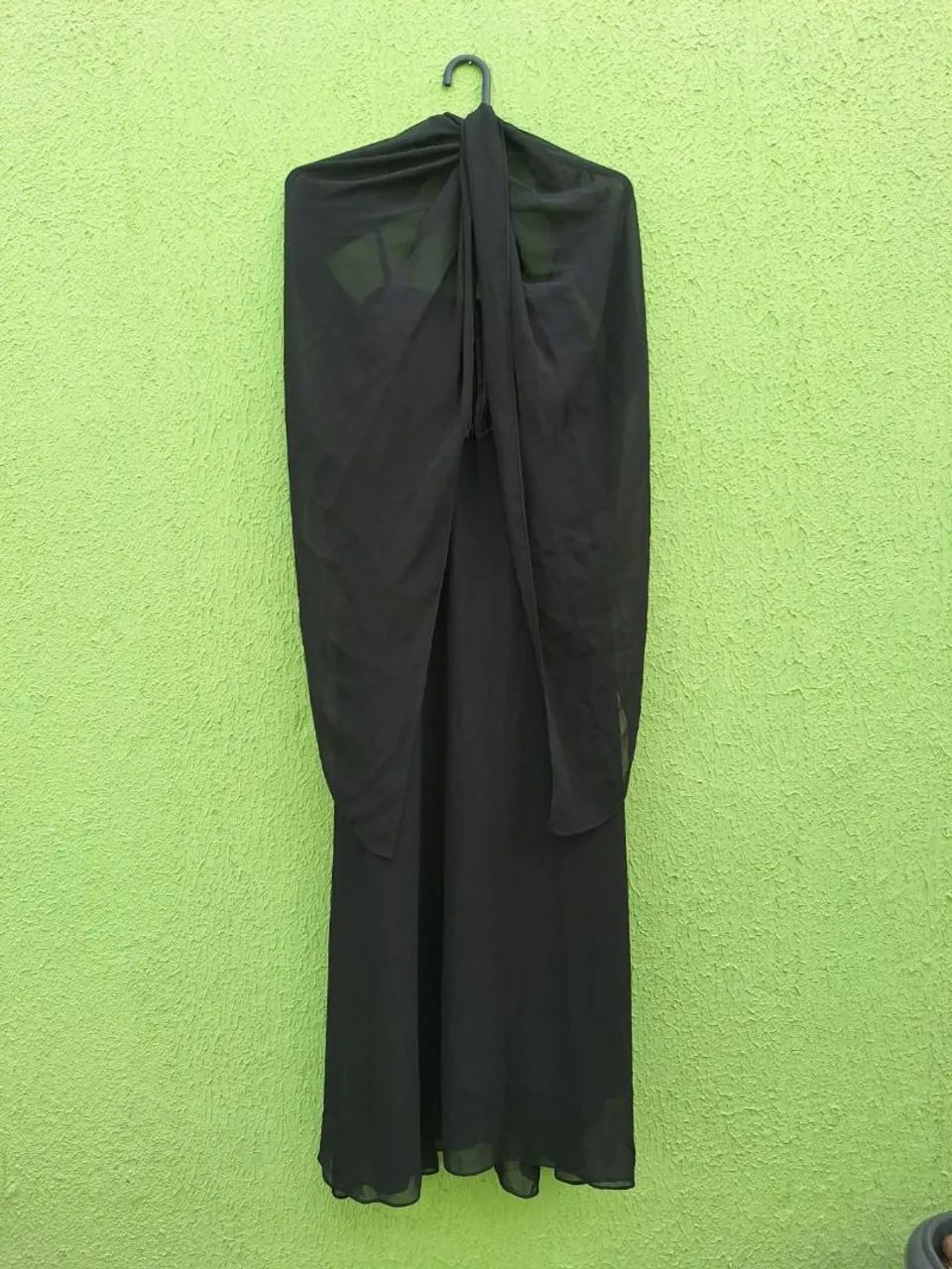 Vestido Preto Elegante com Detalhes - Foto 4