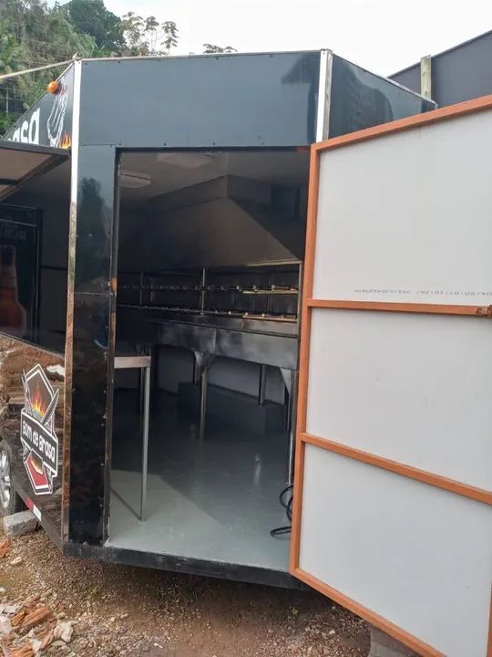 Alugo ou Vendo Food truck Grande - Foto 2