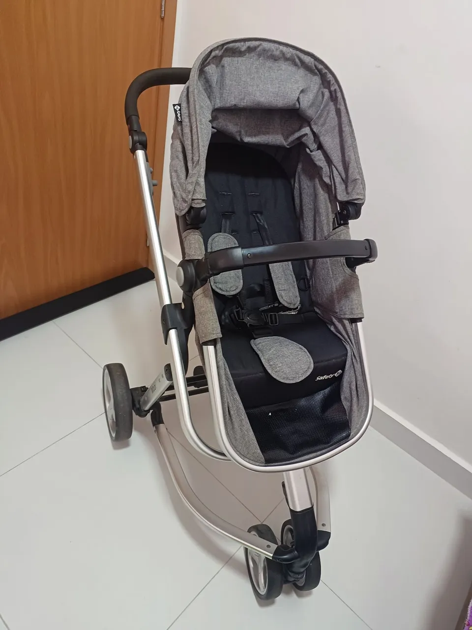 Carrinho de Bebê Safety 1st