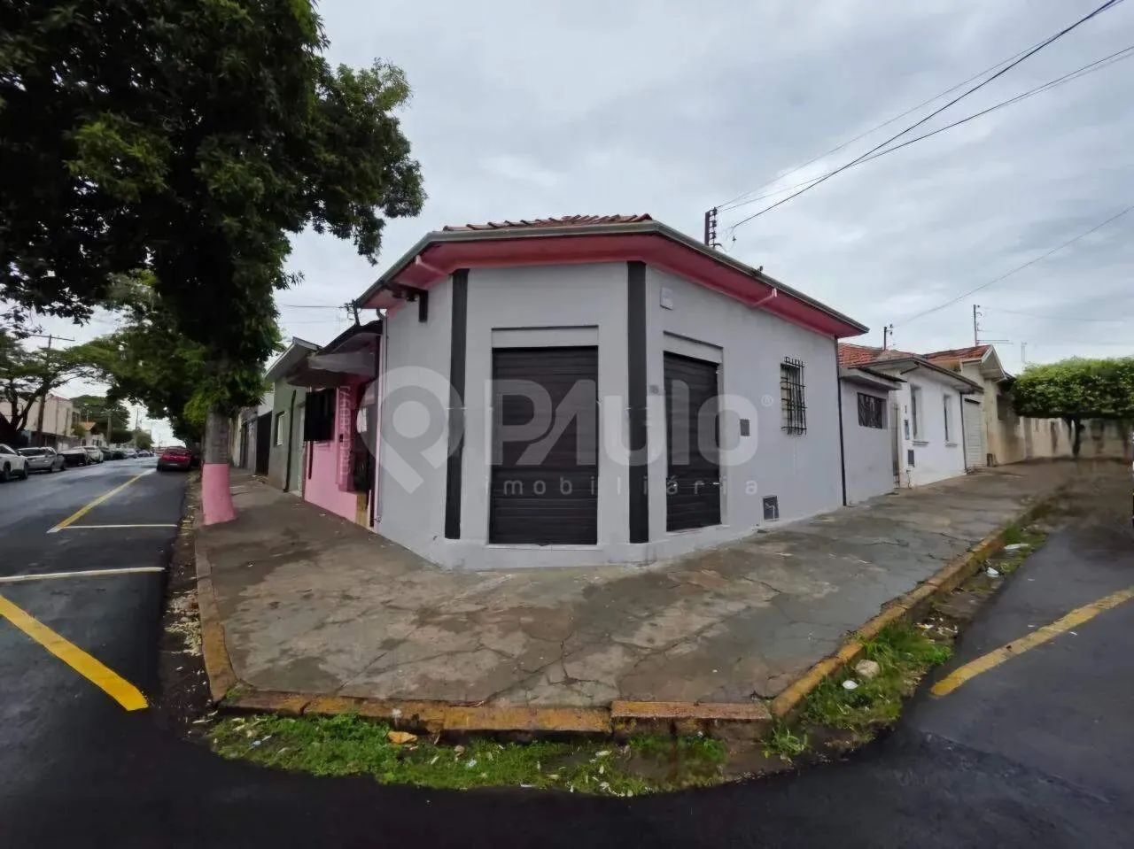 Salão comercial para alugar no bairro Paulista, em Piracicaba/SP.