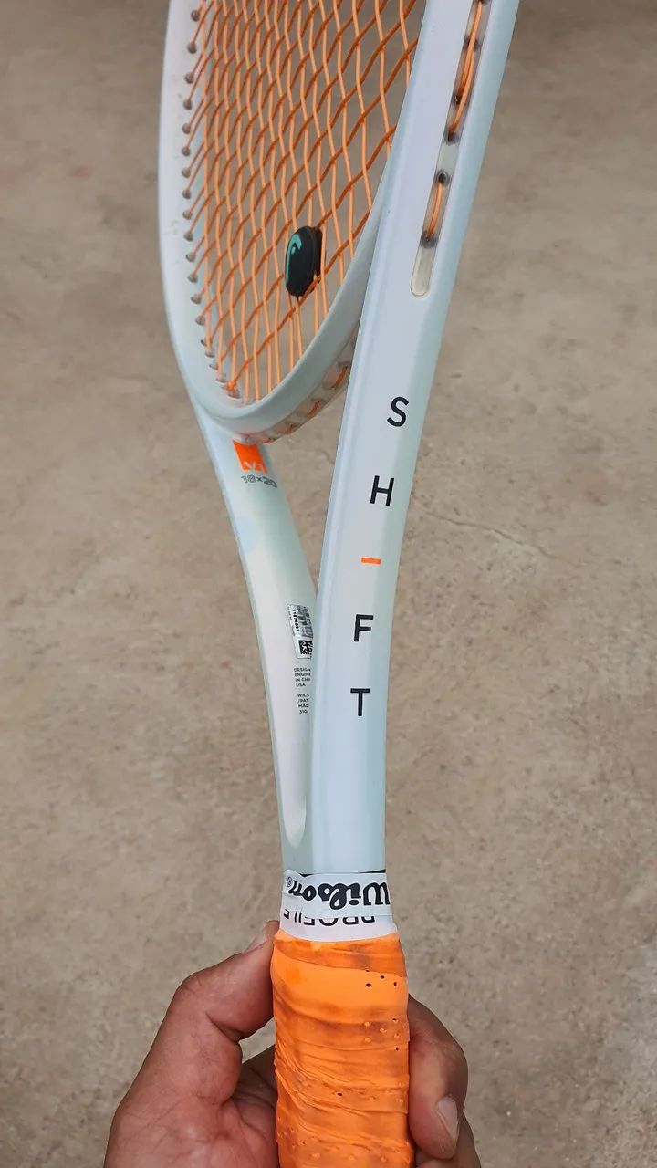 Raquete Wilson Shift Pro 2024 - Esportes de Quadra e Ao Ar Livre