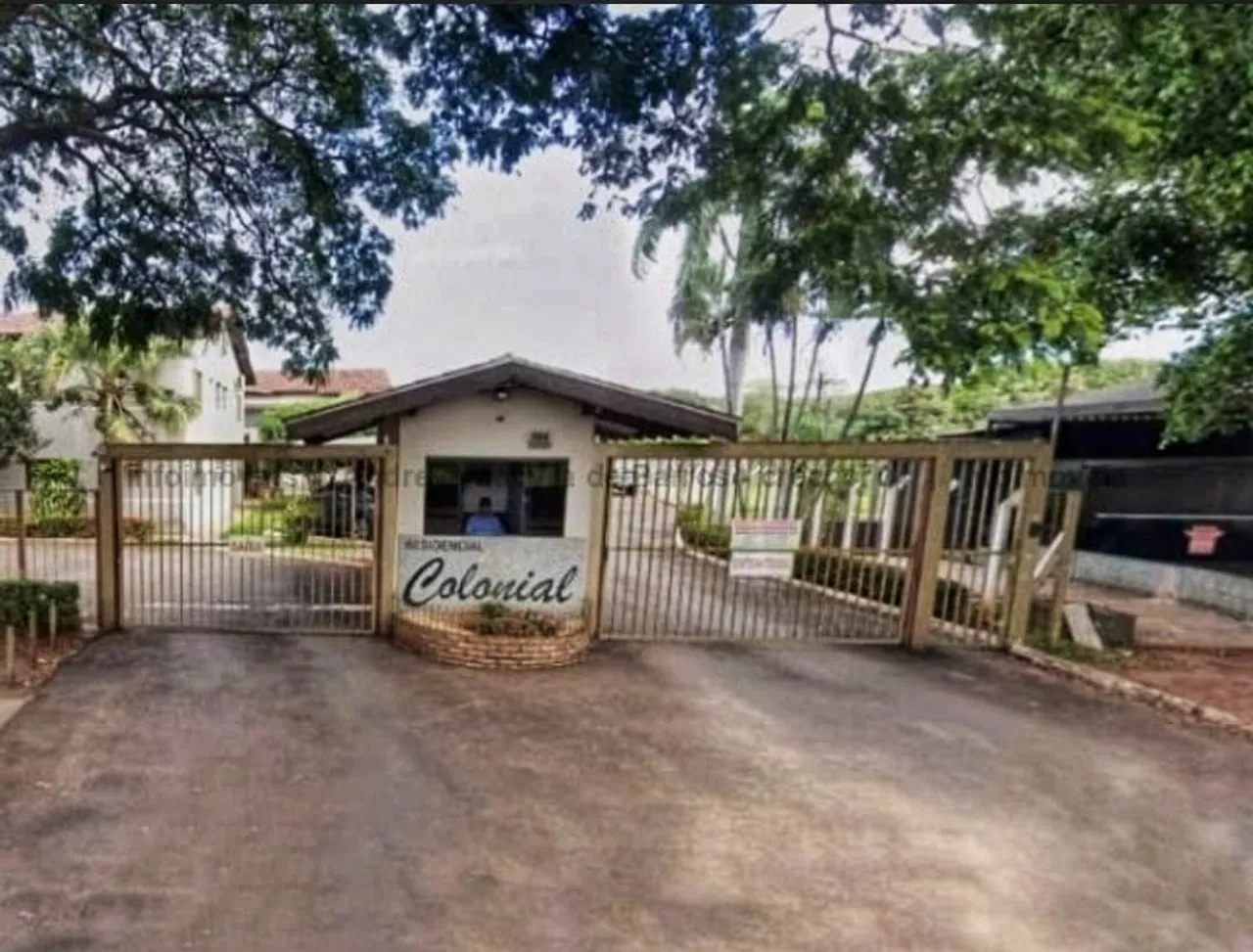 Residencial colonial/UFMS