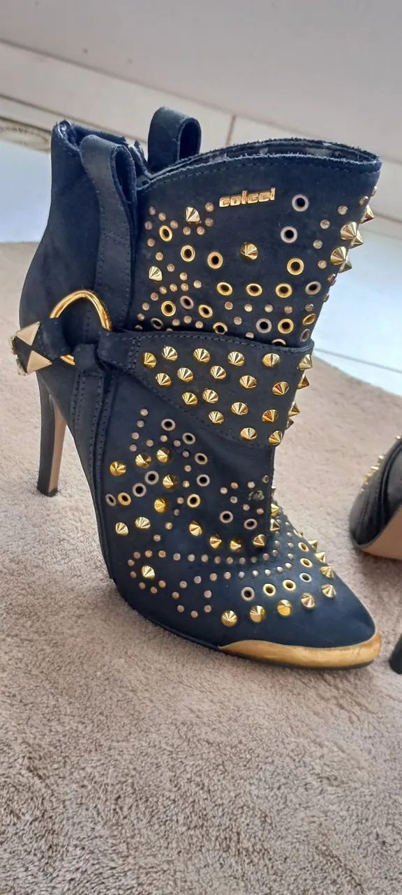 Bota Colcci Spikes All Over Preta - Foto 2