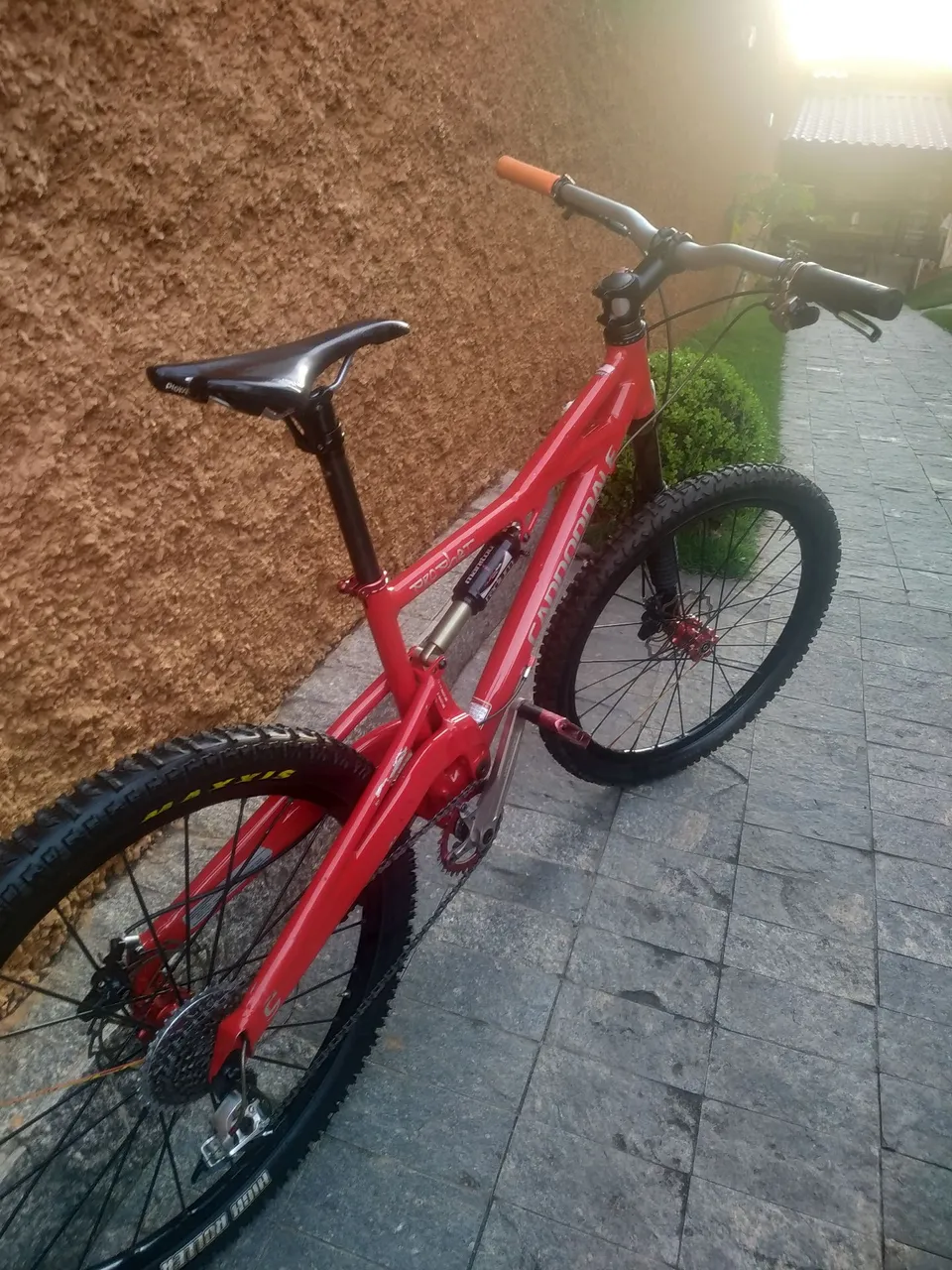 Left Cannondale Prophet - Mountain Bike Vermelha