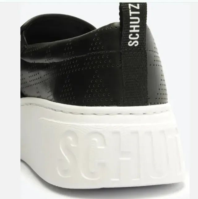 Tênis Slip On Triangle Schutz Couro Tam 38 Preto Calçados