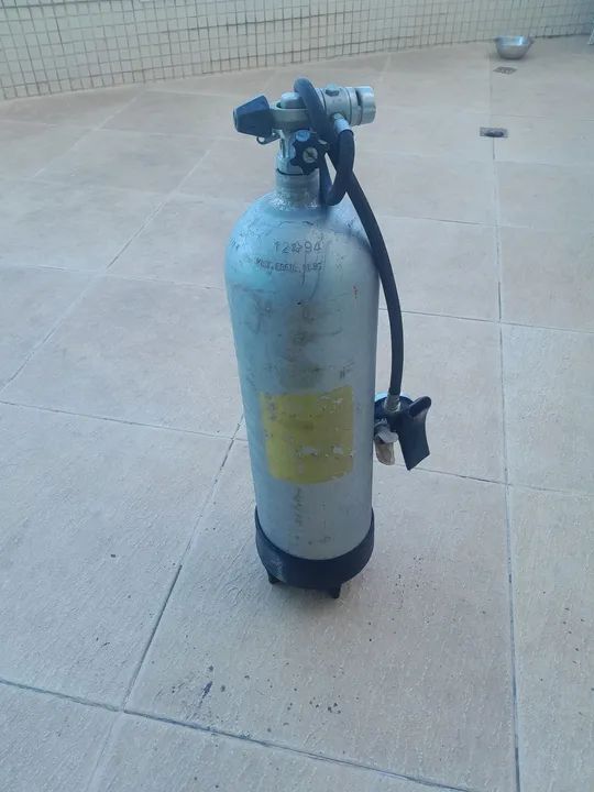 Tanque de oxigênio para mergulho esportivo - Foto 3