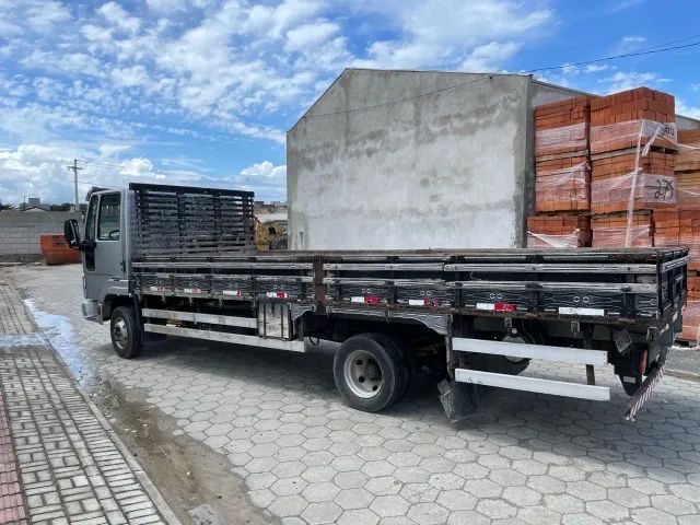 Ford Cargo 816 - 2013 - Apenas 153 Mil Km - Único Dono - Foto 2