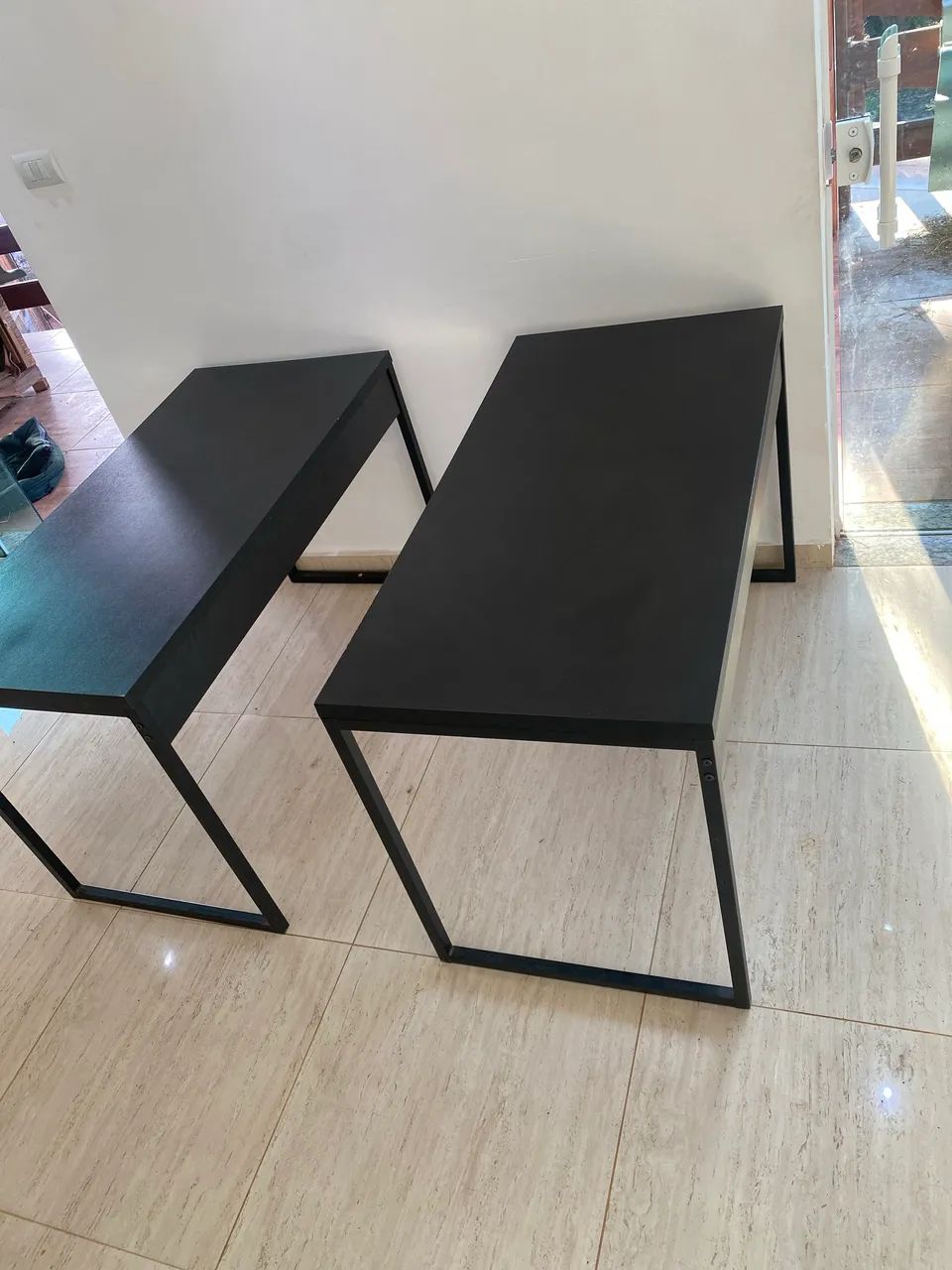 2 Mesas de escritório64842835456642124