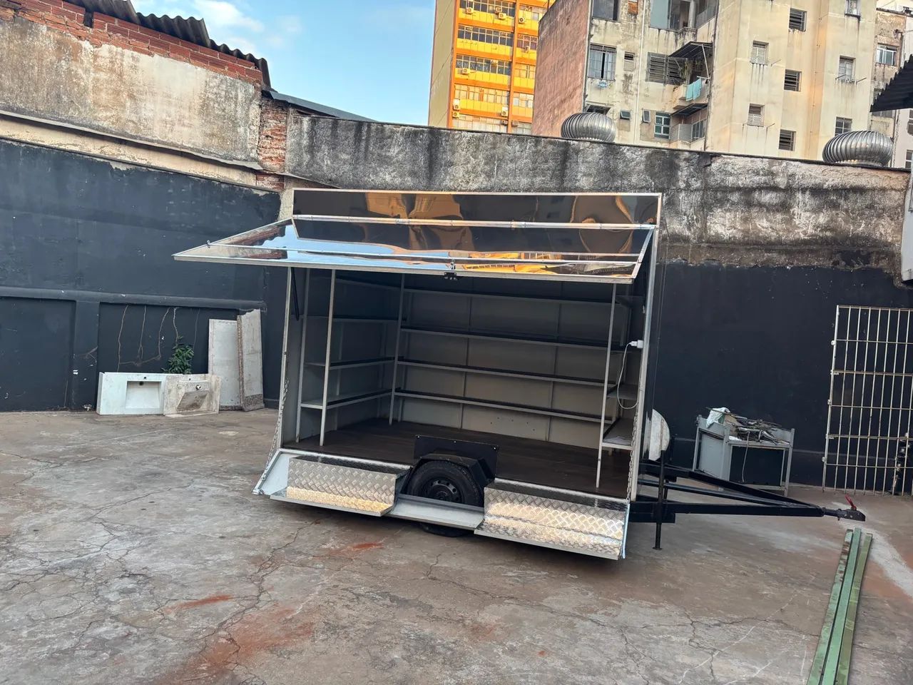 Trailer Multinegócios 3x2 Isolado