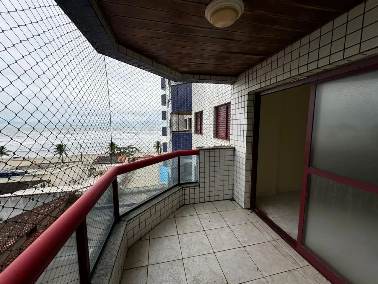 Apartamento com Piscina na Praia Do Sonho em Itanhaém - 13065