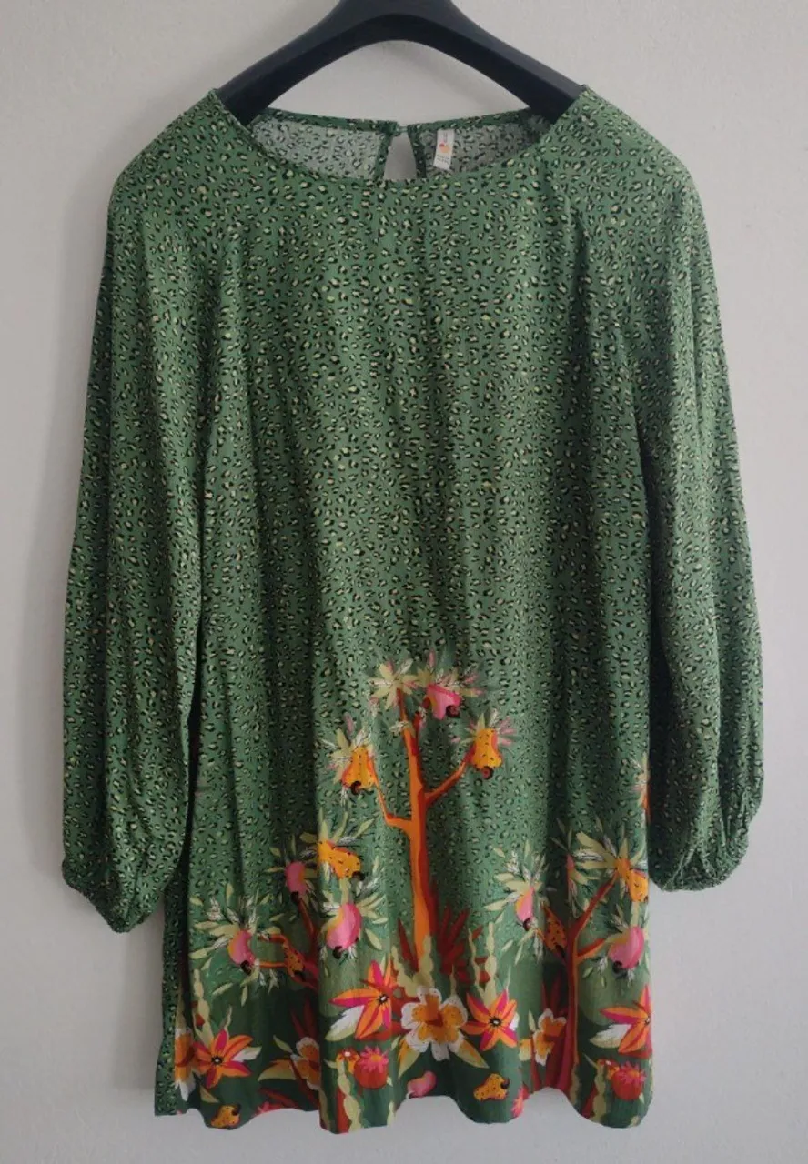 Vestido Cajueiro floral manga longa fofíssimo!