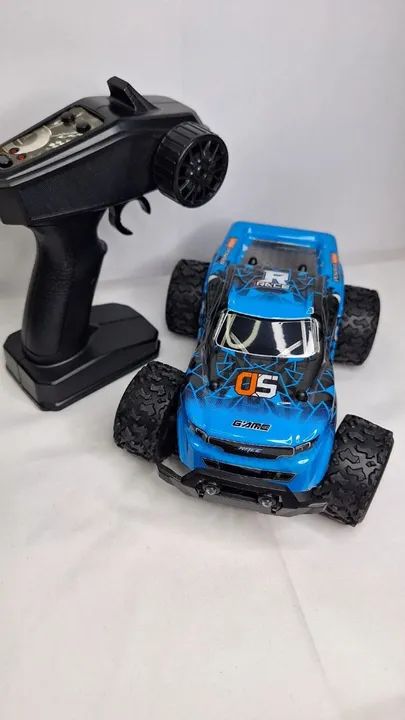 Carrinho de controle remoto 