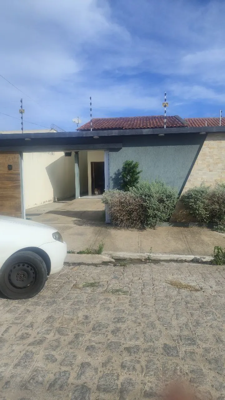 Aluga-se confortável casa no Verdes Campos Arapiraca