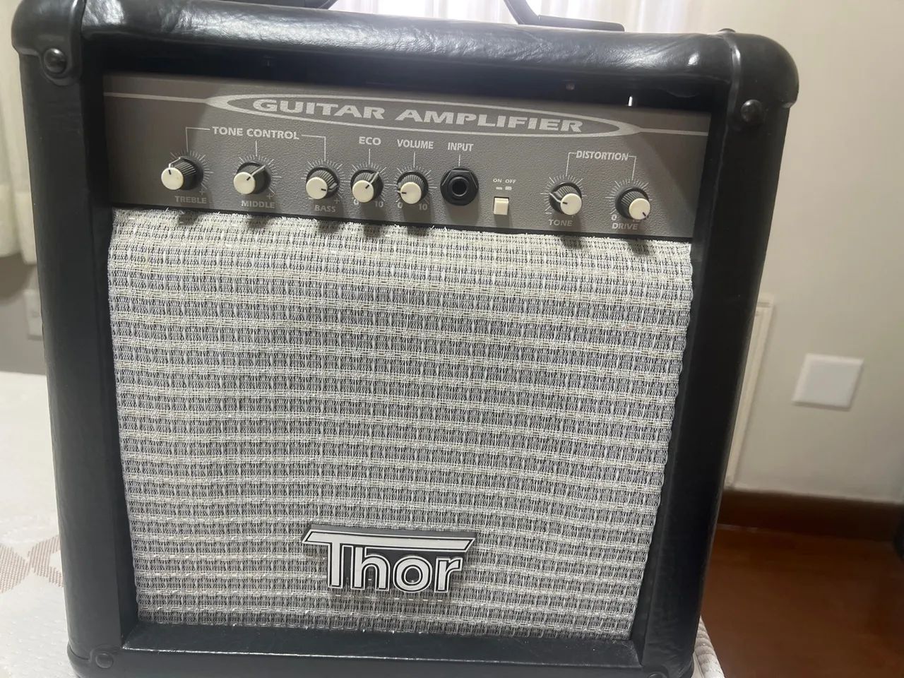 Amplificador Guitarra Thor