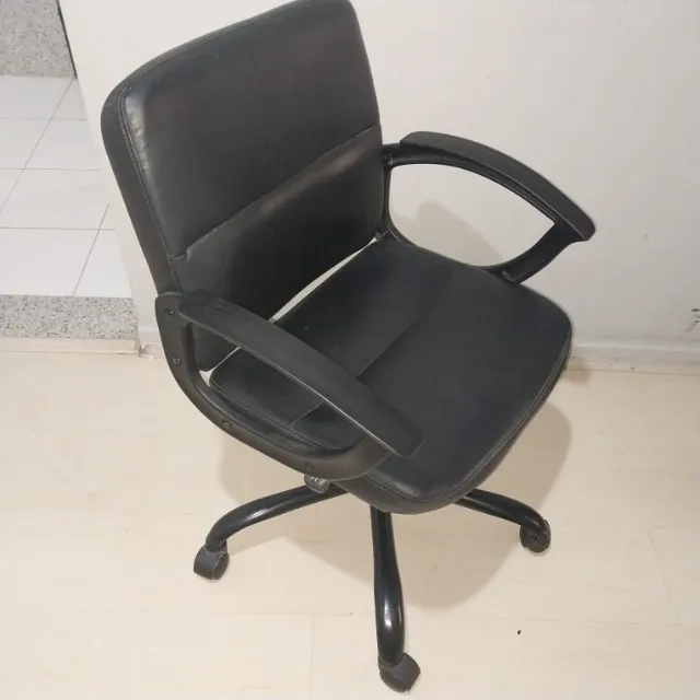 Cadeira executiva Job Tok & Stok