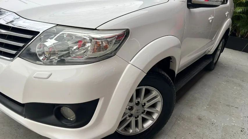 TOYOTA HILLUX SW4 SRV D4D 4X4 3.0 TURBO DIESEL - Foto 2