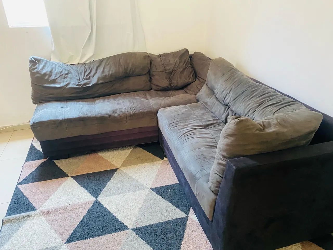Vendo sofá suede macio 