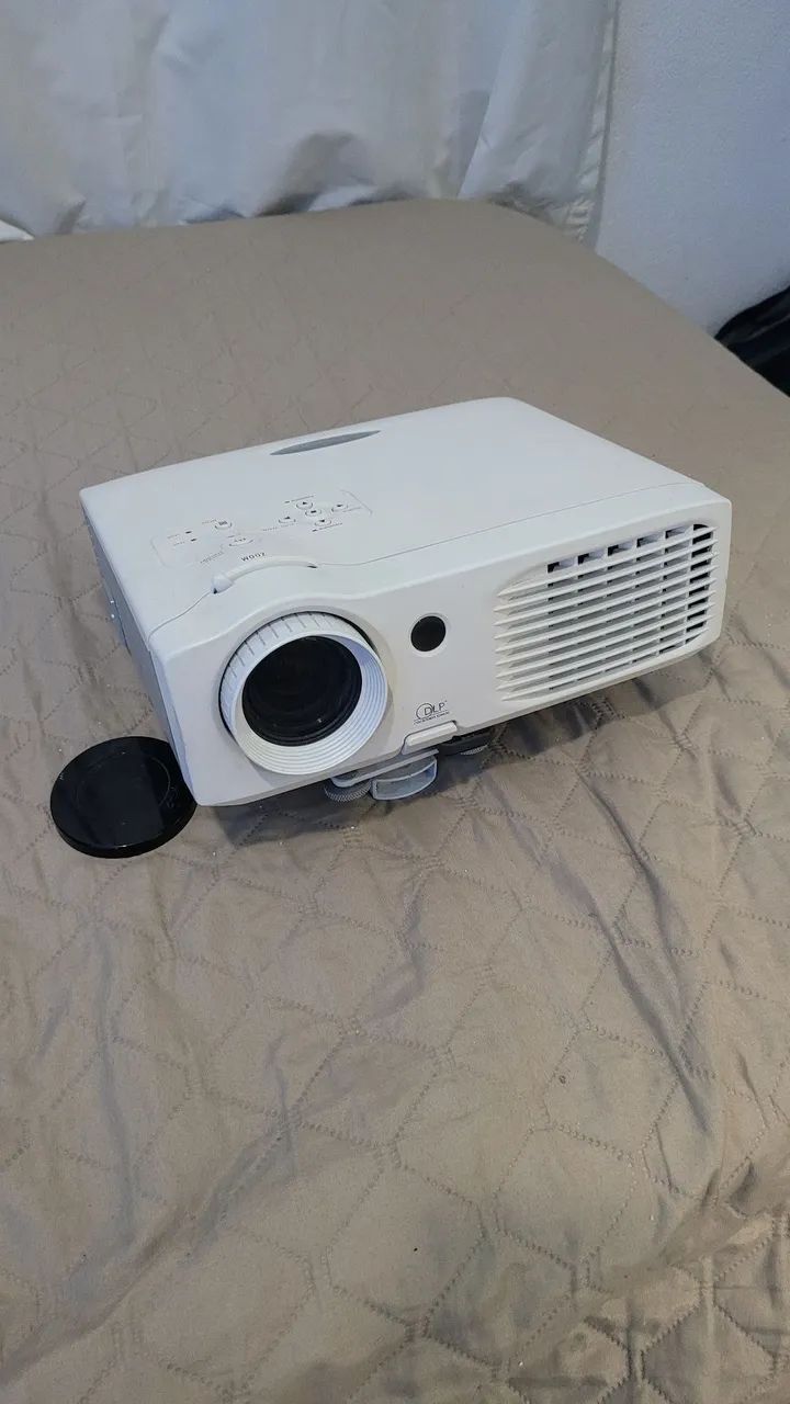 Projetor de até 100 polegadas 