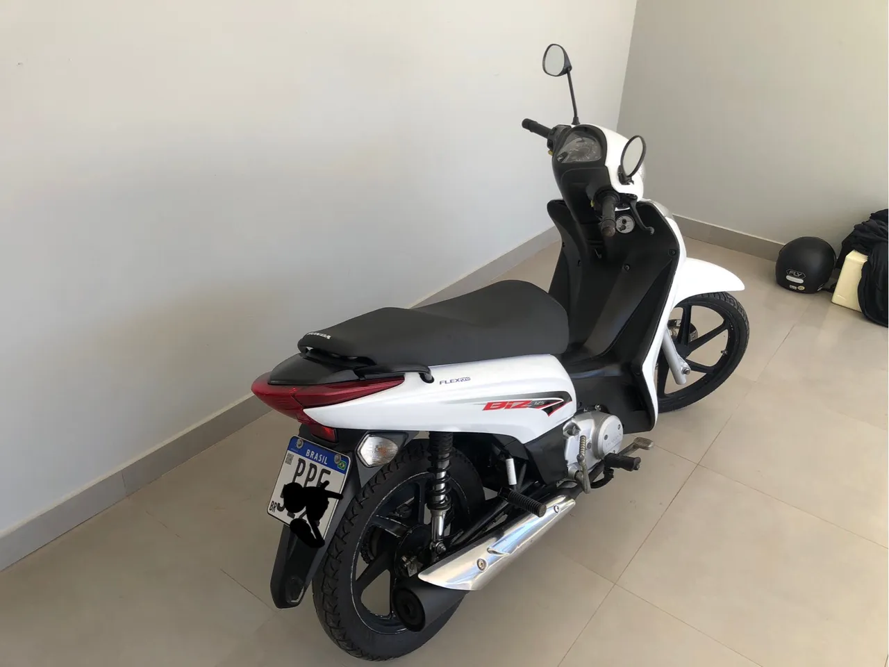 Vendo Biz 125 EX único dono