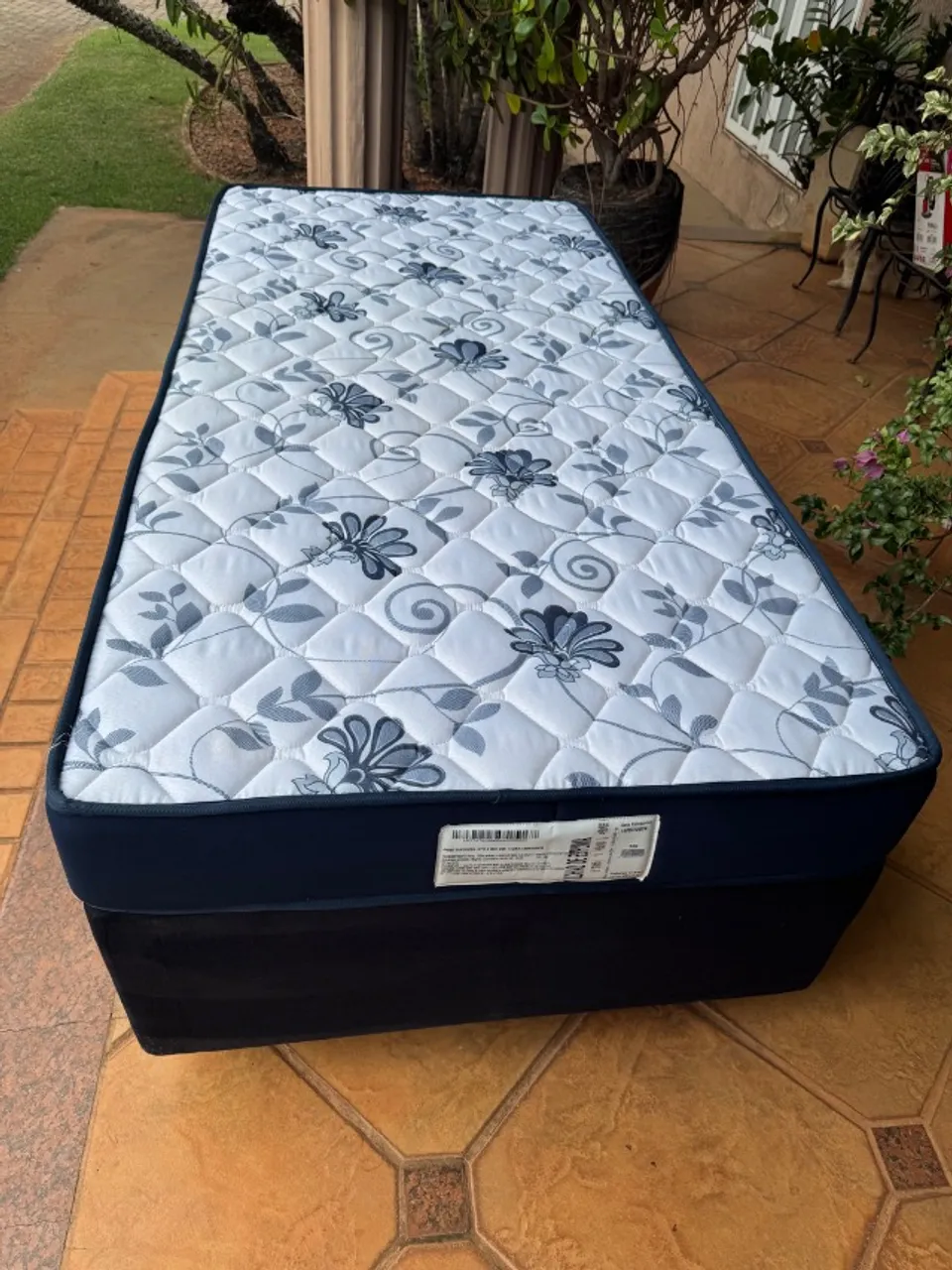 Conjunto Colchao e Box solteiro