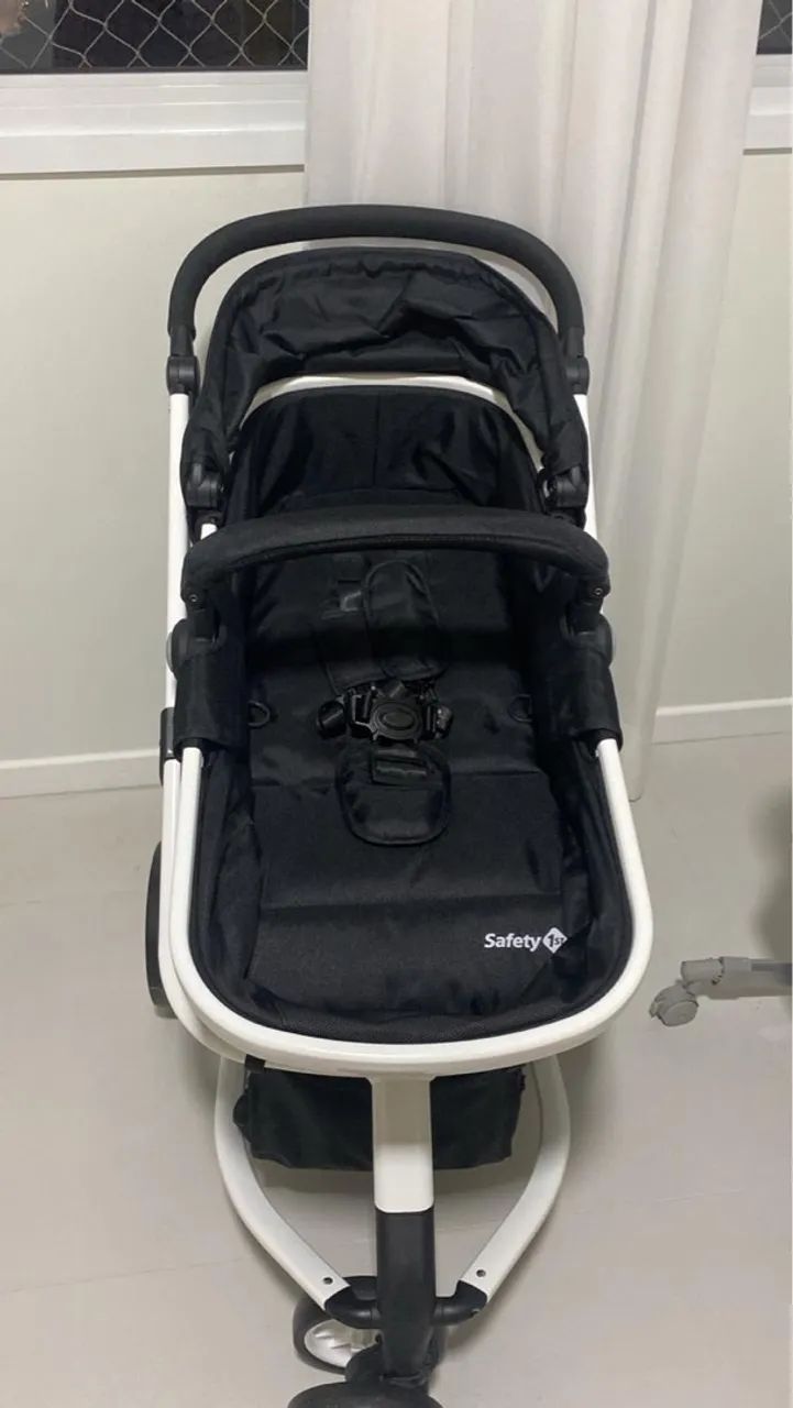 Carrinho de Bebê Safety 1st
