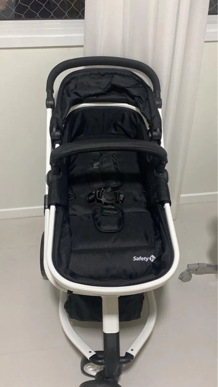 Carrinho de Bebê Safety 1st