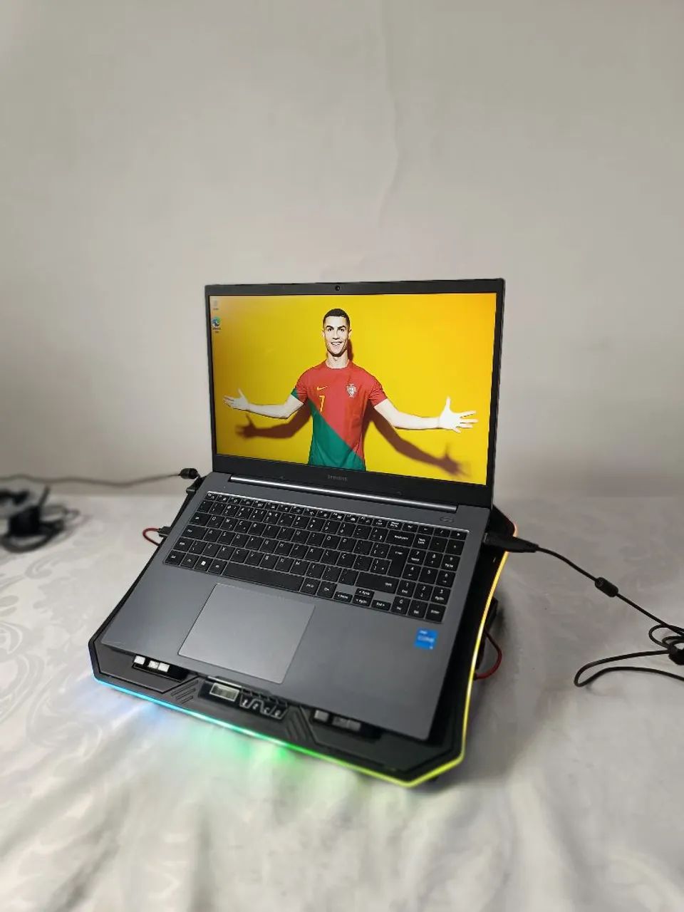 Samsung Book - i5 11ª Geração - 8GB RAM - SSD NVMe - Tela 15.6? Full HD - Windows 11 Pro