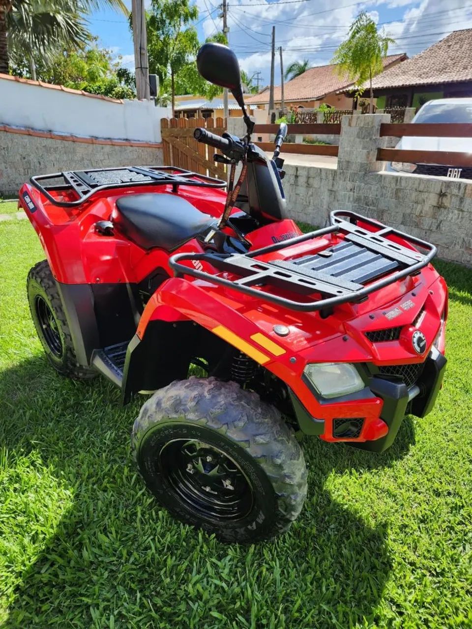 QUADRICICLO CAN-AM OUTLANDER 4x4 2014