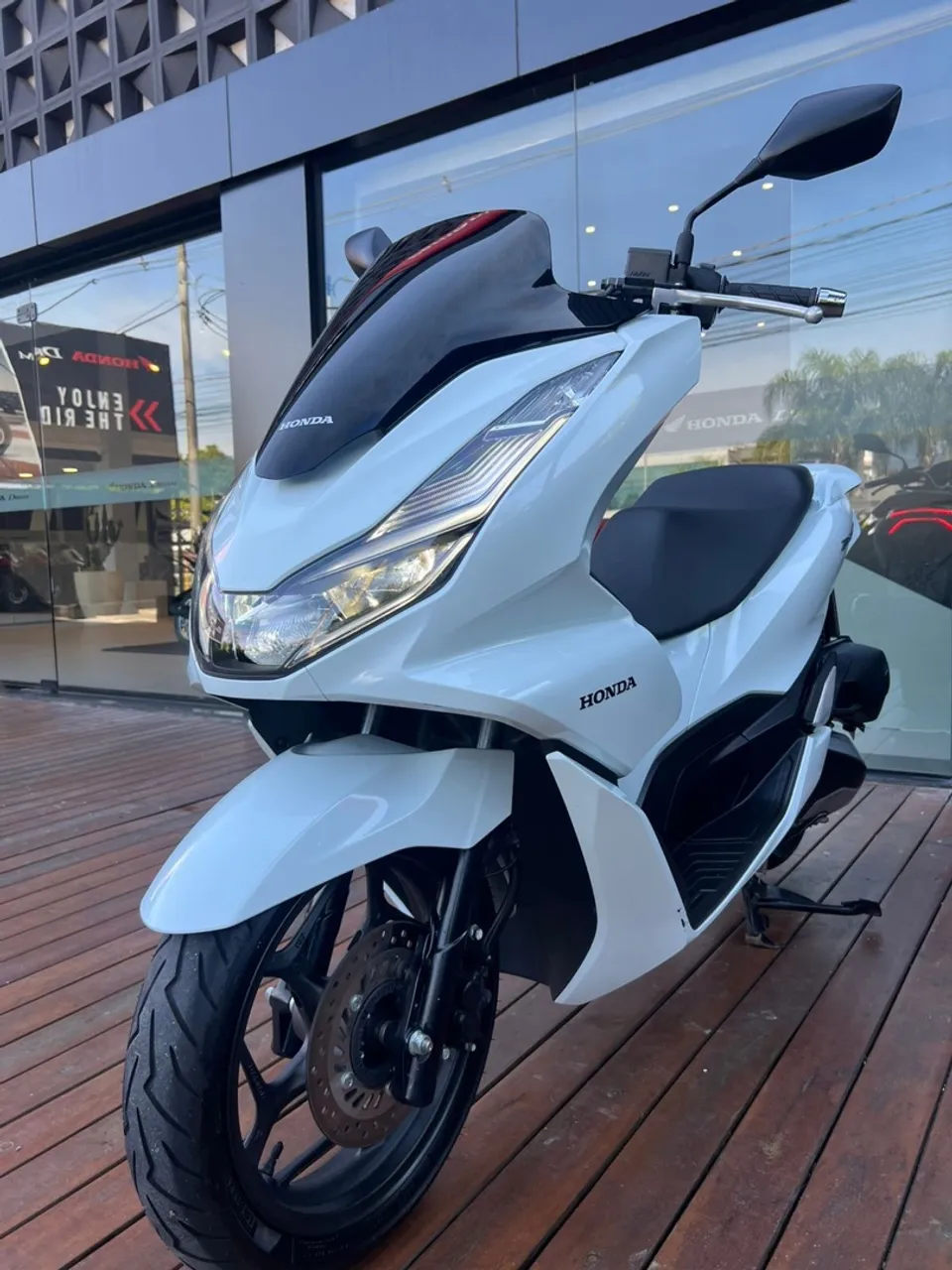 Motos HONDA PCX no Brasil