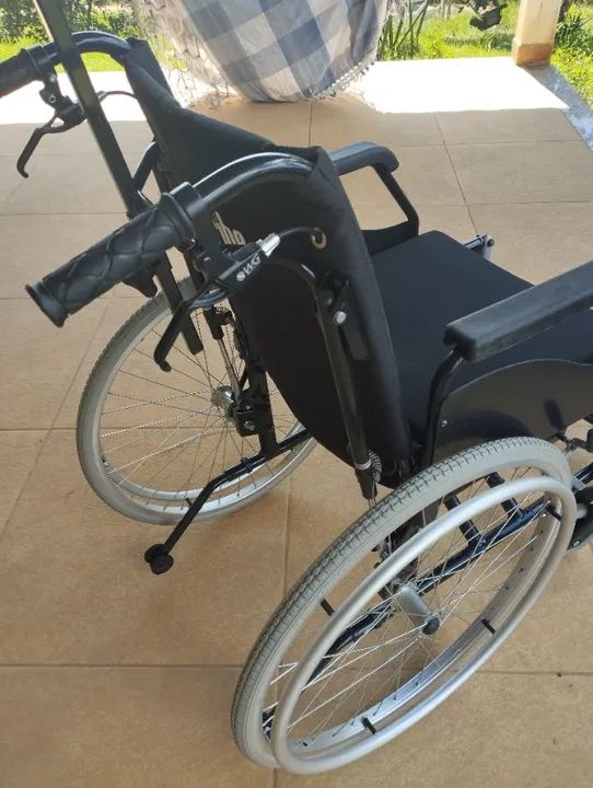 Cadeira de rodas Jaguaribe modelo Fit  - Foto 3