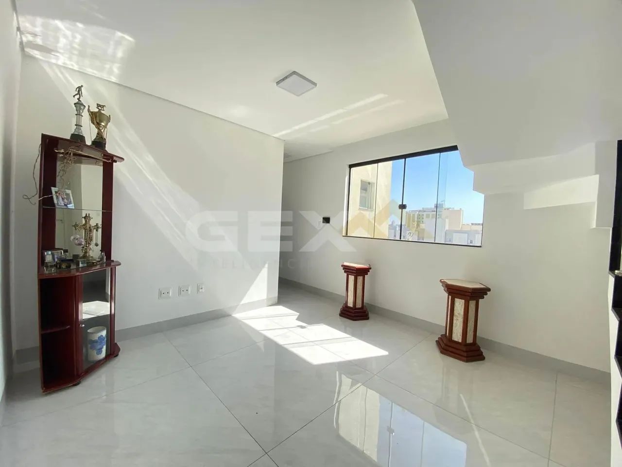 Cobertura duplex à venda no Centro, 4 quartos, 3 suítes e 3 vagas. - Foto 4