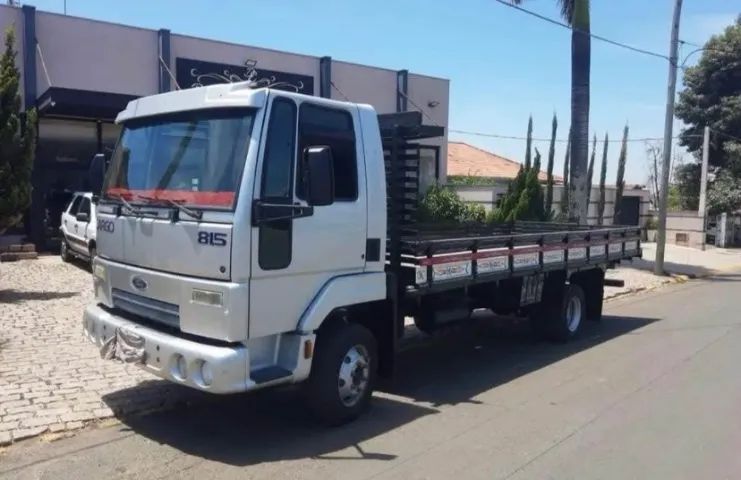 Ford cargo - 815