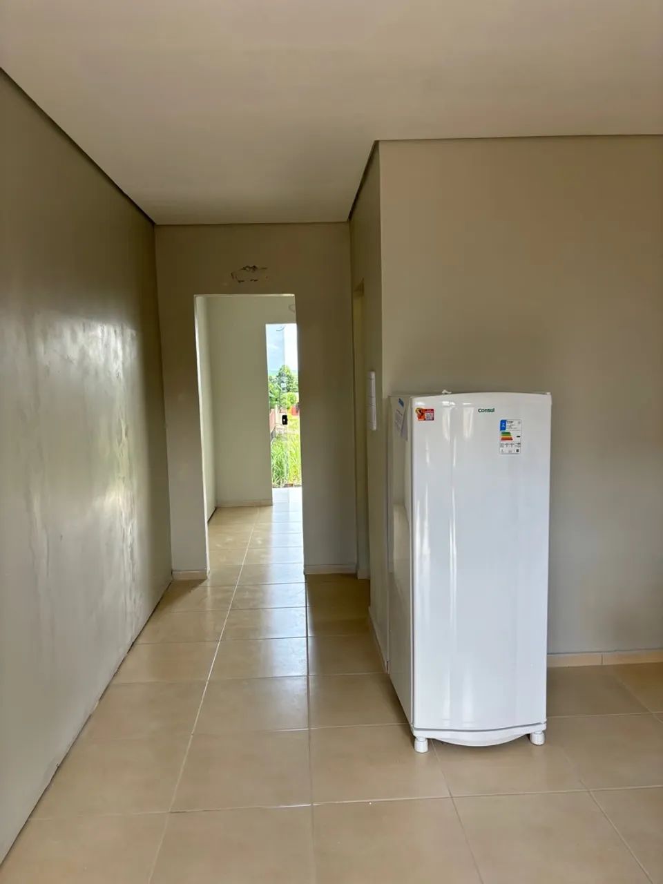 Kitinet mobiliada com água luz e internet  - Foto 4