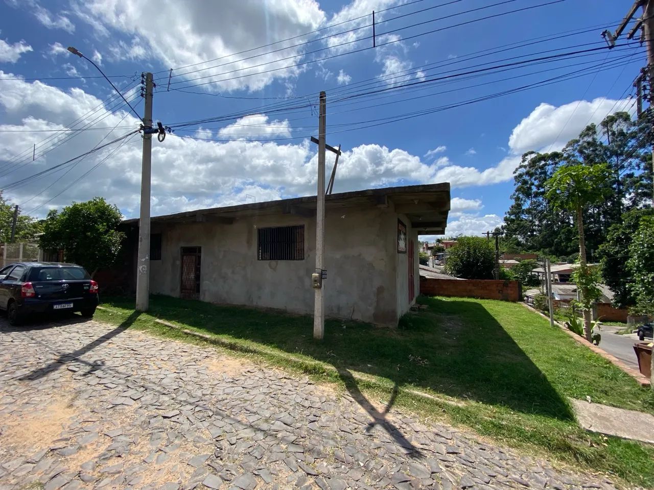 Terreno de Esquina com Prédio Térreo e Laje Pronta - Ótima Oportunidade! - Foto 2