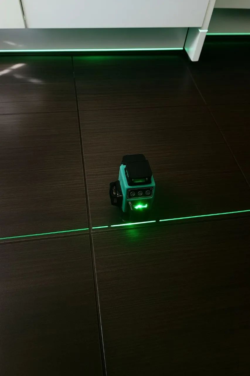 Nível a laser 16 linhas recarregável (novo e lacrado) - Foto 2