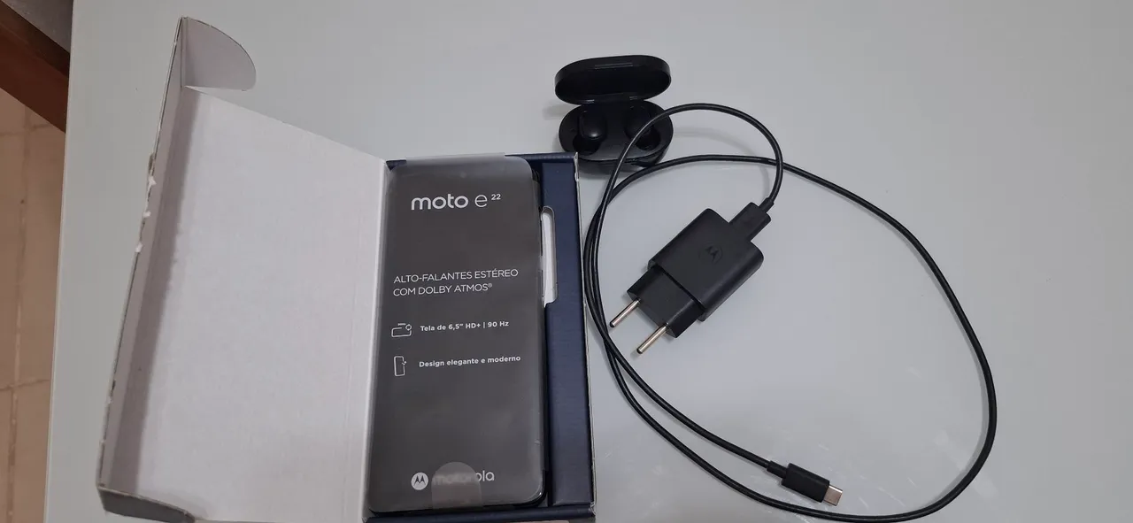 Vendo Motorola MOTO E22 + Fone sem fio por Bluetooth