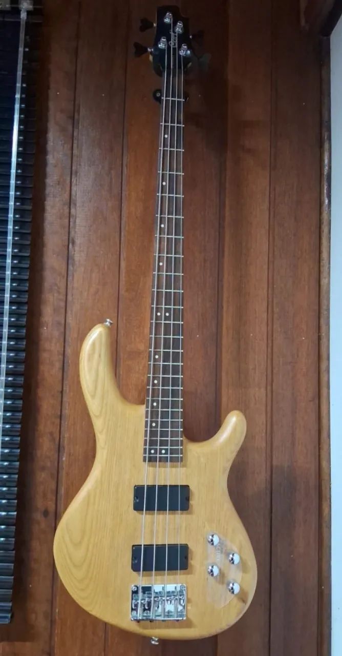 Contrabaixo Cort Action DLX