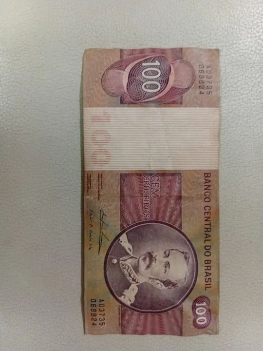 Nota de 100 cruzeiros brasileira - Foto 3